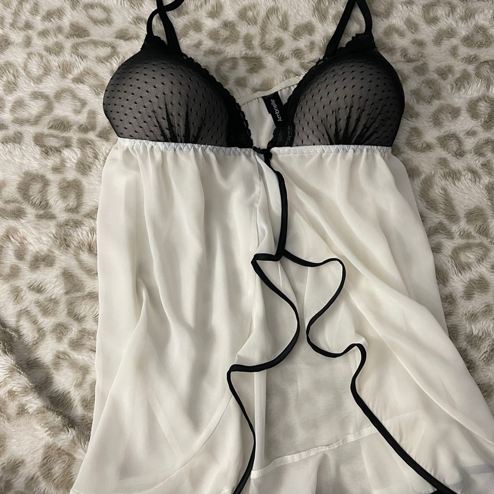 Ambrielle  XL NWOT